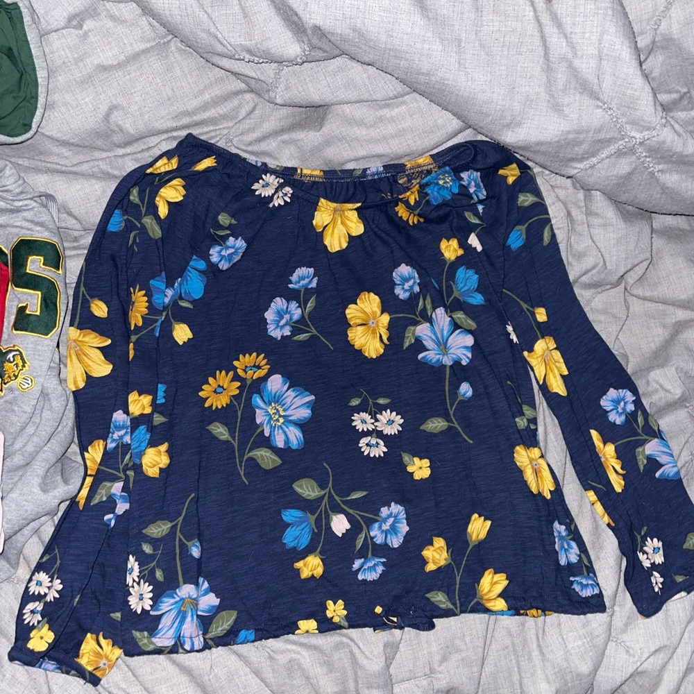Old navy off the shoulder long sleeve